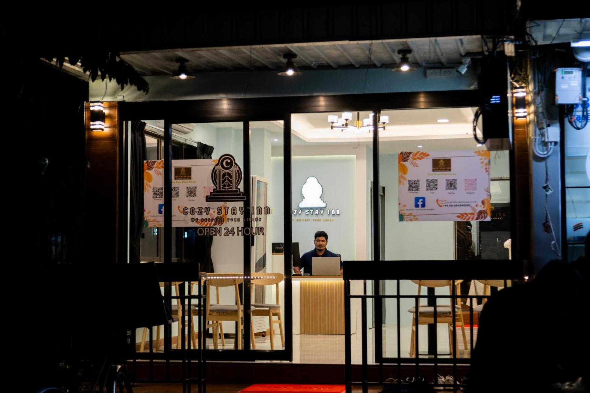 Cozy Stay Inn Bangkok Exterior foto
